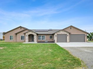 16437 Paula Rd, Madera, CA 93636