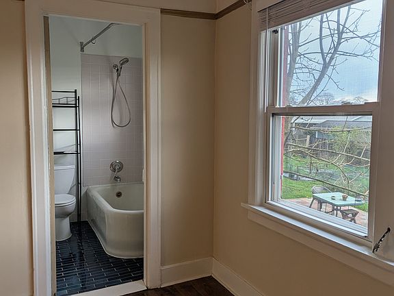 Lots of natural light and great views of the gardens!