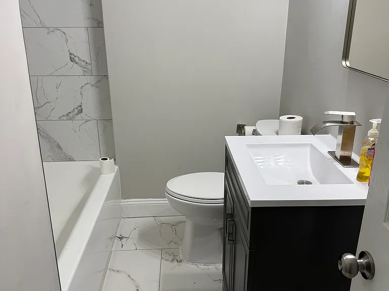 798 N Grantley St — Photo 25