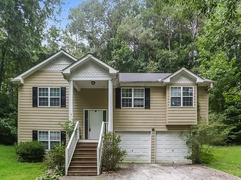 130 Kylee Ct — Photo 1