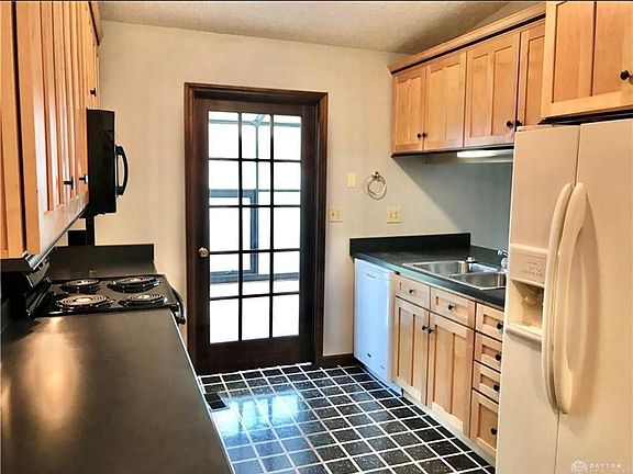 5th image of 1017 Glen Arbor Ct
