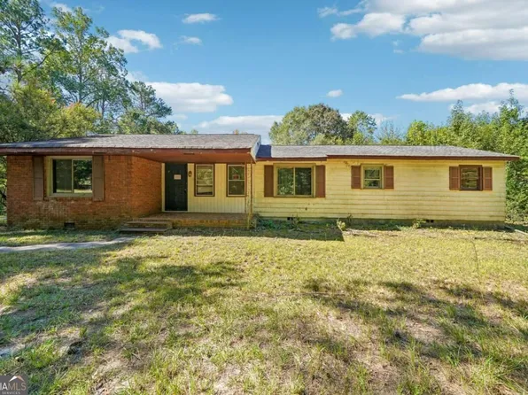 5741 Liberty Rd, Winston, GA 30187