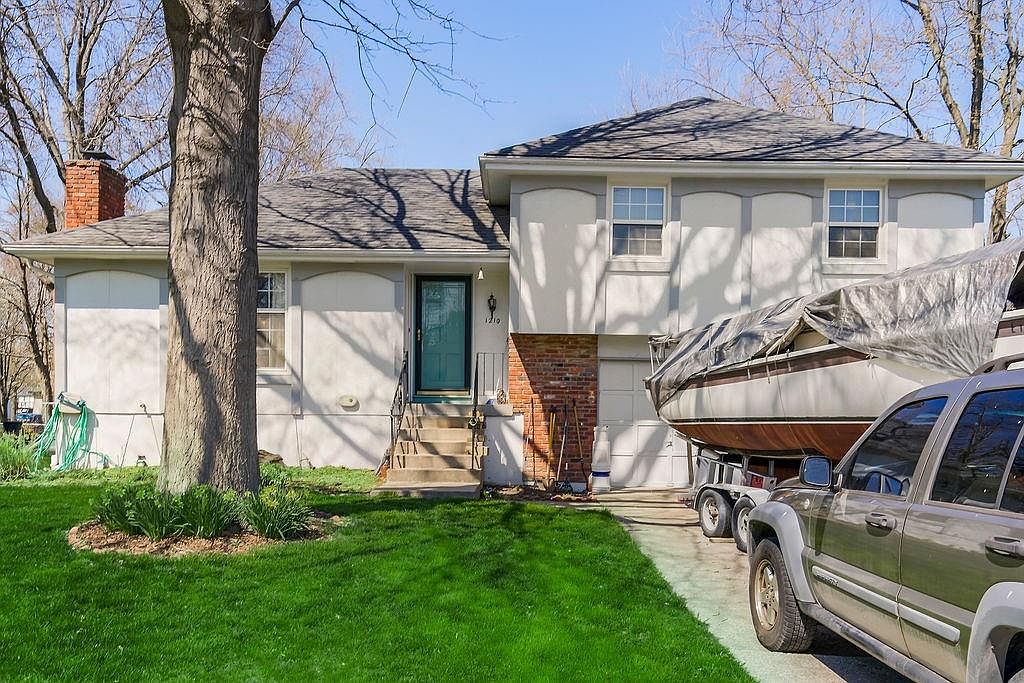 1210 SE 4th St, Lees Summit, MO 64063 Zillow