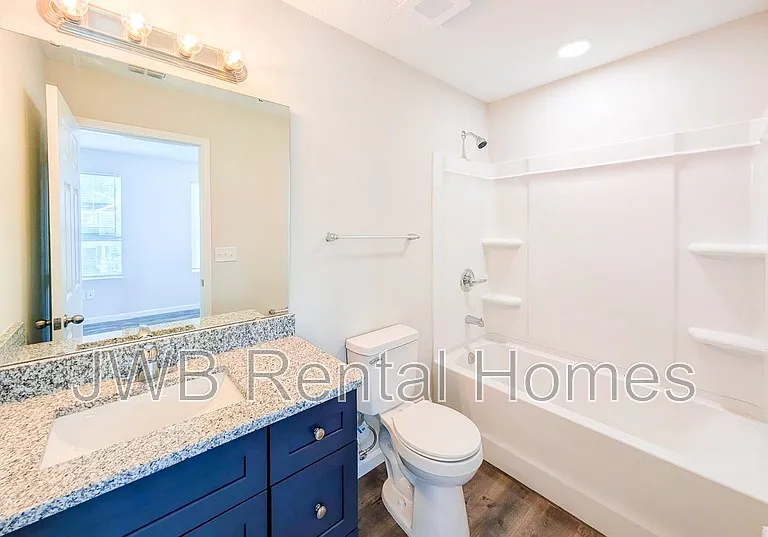 960 Palmetto St — Photo 8
