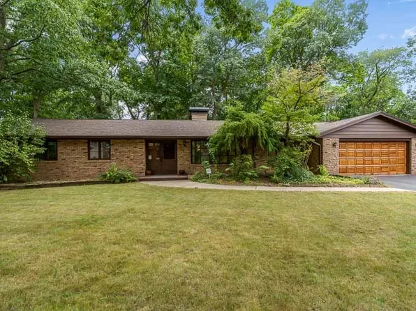 3715 Marieme Dr, Rockford, IL 61108
