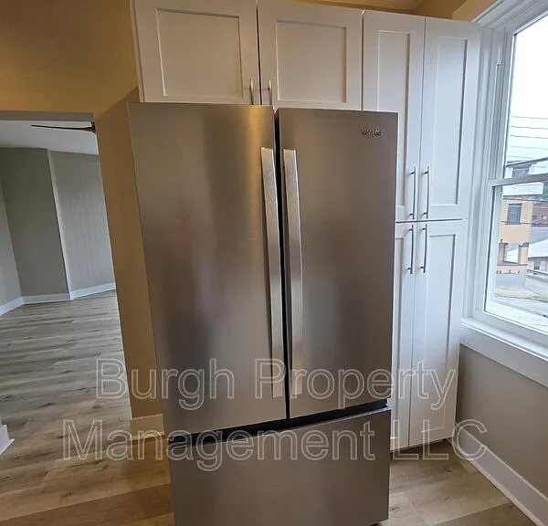 139 W 9th Ave — Photo 4