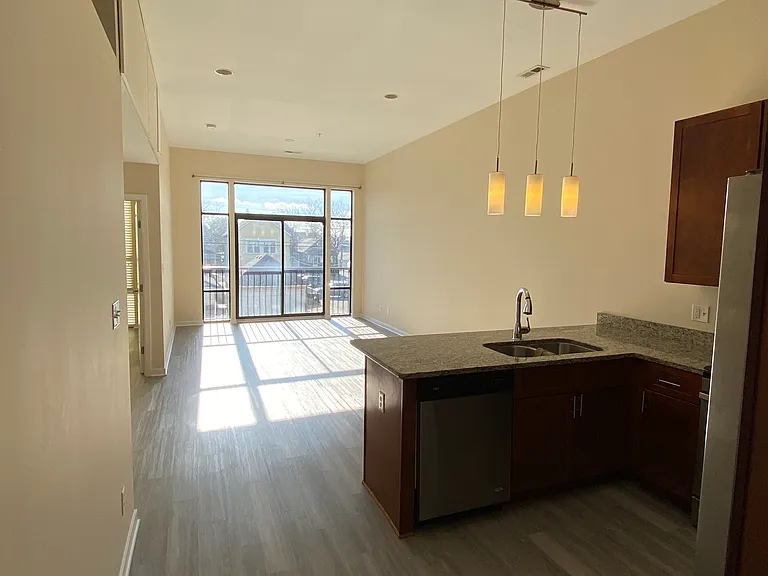 1518 119th St #205 — Photo 3