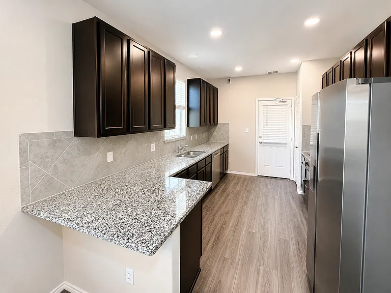9319 Trap Rock Dr — Photo 7