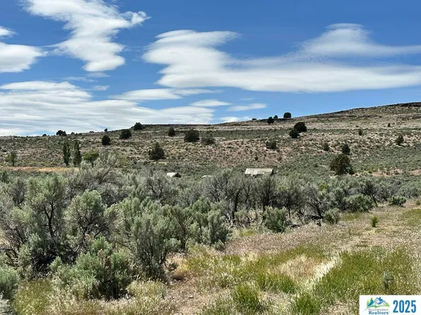 497-095-395 High Way, Litchfield, CA 96117