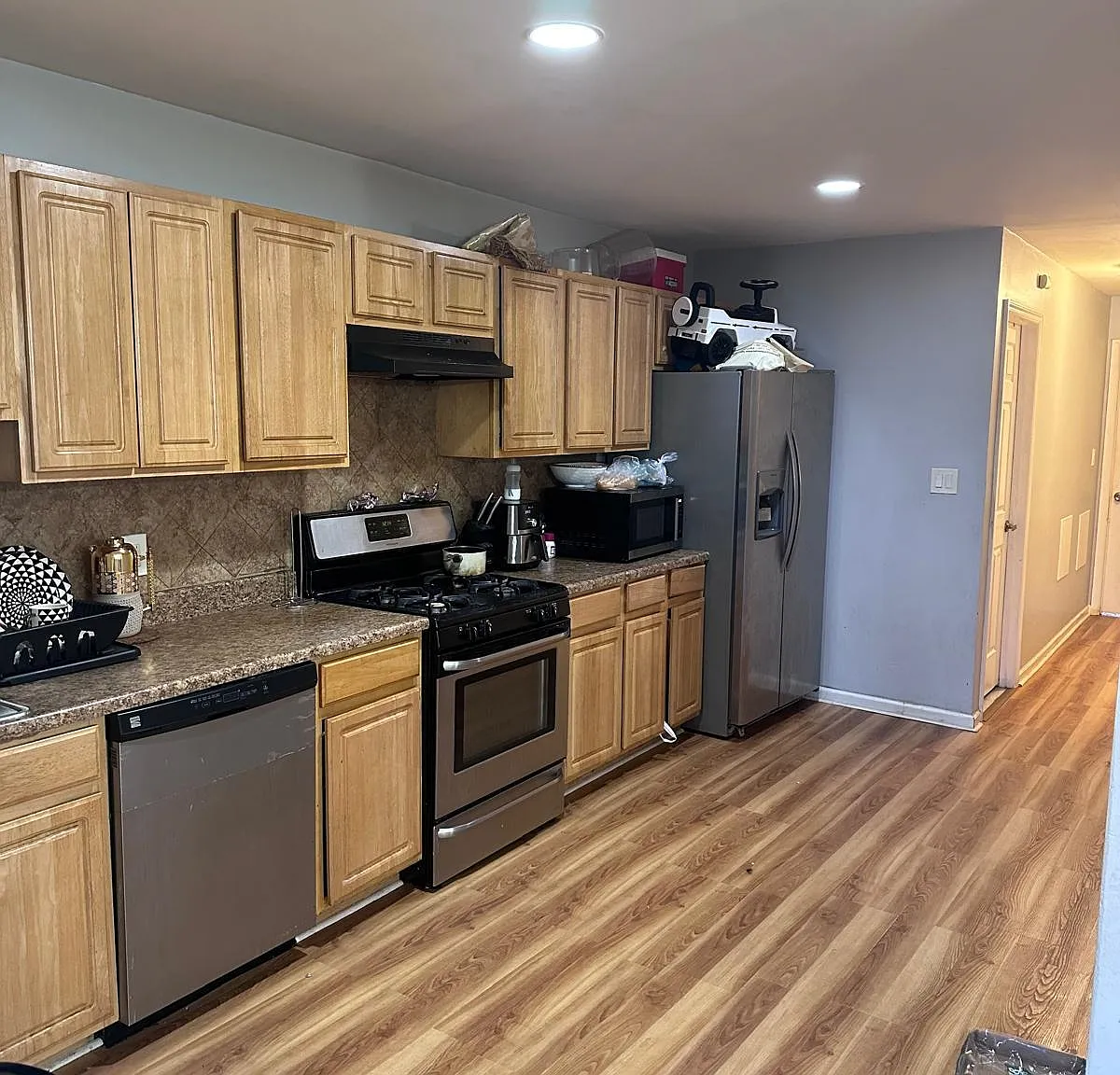 3 bed, 2.0 bath, $2,700 — Photo 3