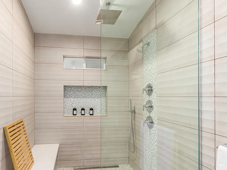 5009 E Le Marche Ave — Photo 17