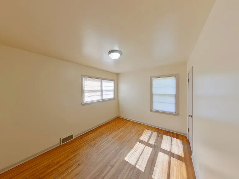 6130 E Harry St — Photo 4