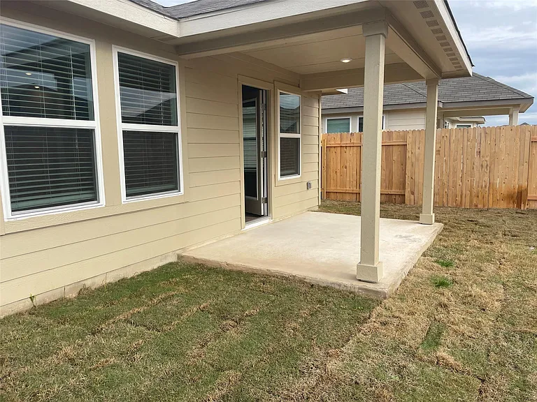 404 Grasslands Trl — Photo 26