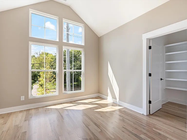 2830 Clifton Ave — Photo 16