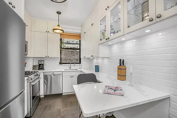 Rented by Compass | media 15