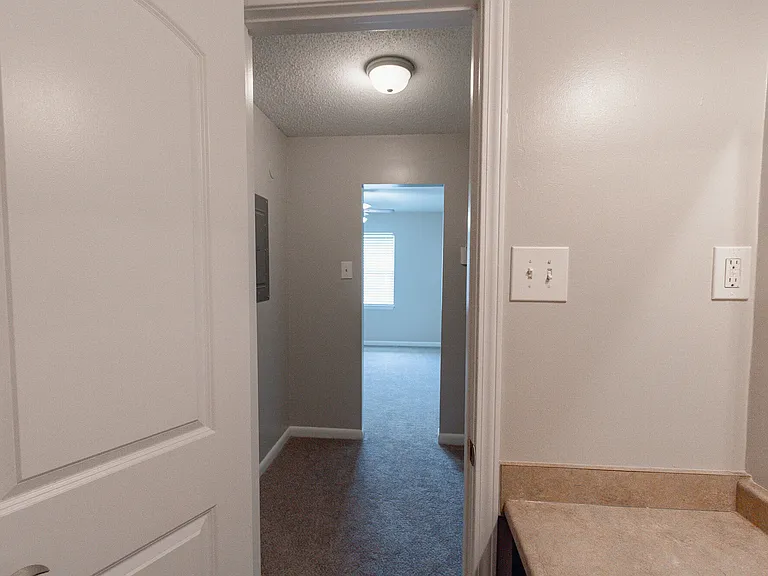 Juniper Row — Photo 30