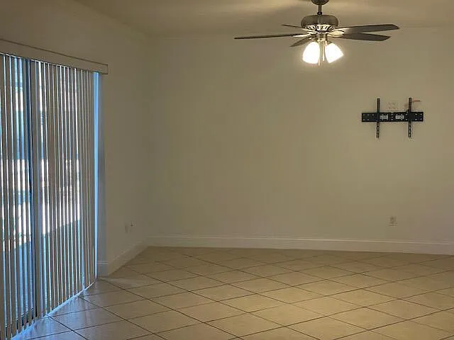 2 bed, 1.0 bath, 864 sqft, $2,150 — Photo 2