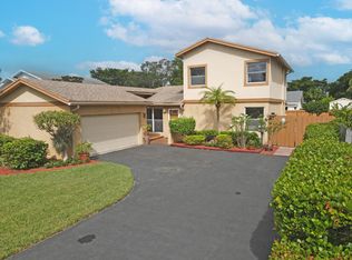 4065 NW 1st Pl, Deerfield Beach, FL 33442