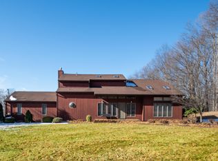 33 Fox Hill Rd, Lafayette, NJ 07848