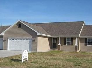 N9135 Jonsch Dr, APPLETON, WI 54915