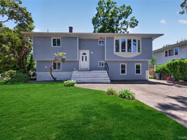 370 Chelsea Avenue, West Babylon, NY 11704