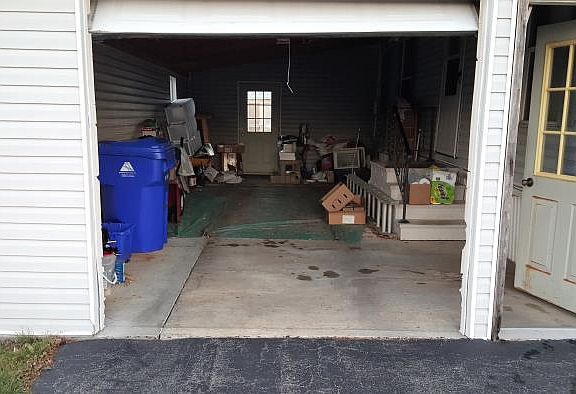 3rd image of 161 East Ave