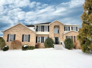 28 Roosevelt Way, Robbinsville, NJ 08691