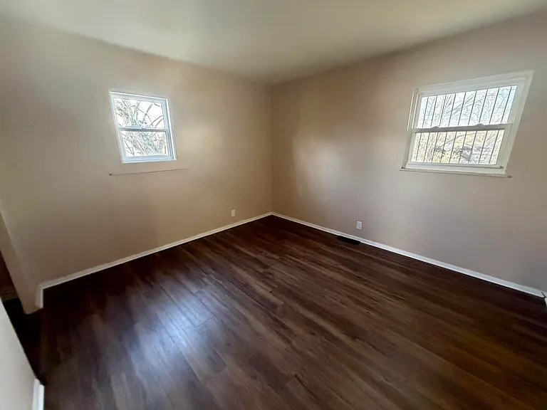 1505 Valleyview Ave — Photo 13