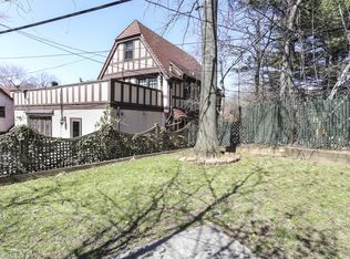 116-45 Union Tpke, Forest Hills, NY 11375