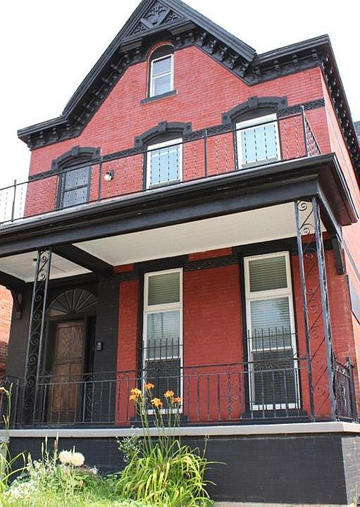 1st image of 231 Niagara St #1