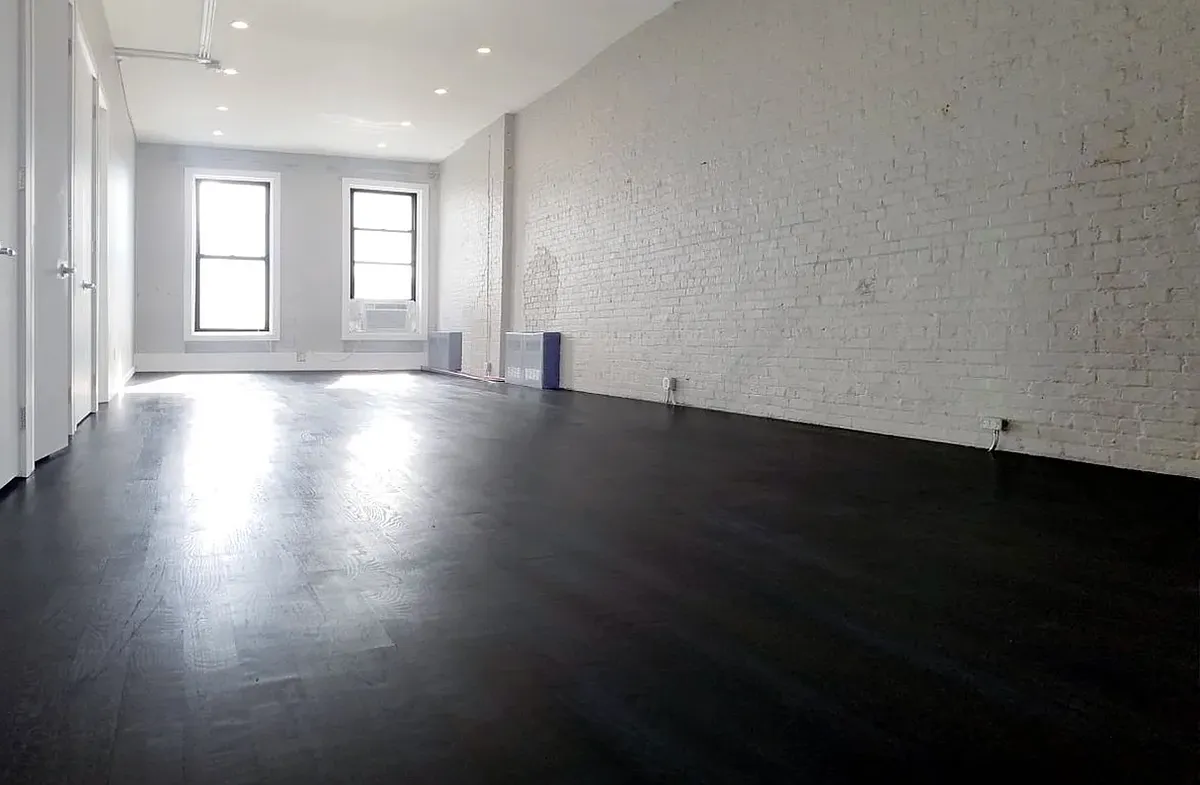 Building Photo - 59 Grand St #2A
