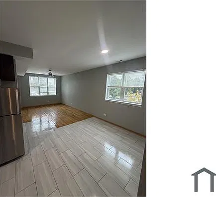 3 bed, 1300 sqft, $2,050 — Photo 3