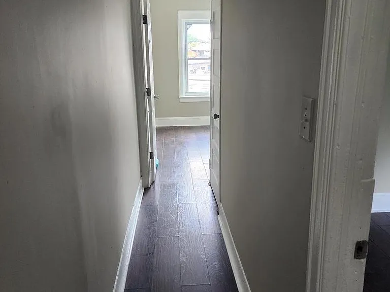 123 Ward Ave — Photo 6