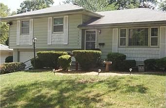 2nd image of 10002 Fremont Ave