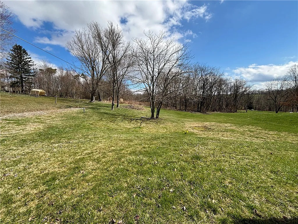 108 Wildwood Rd photo 1