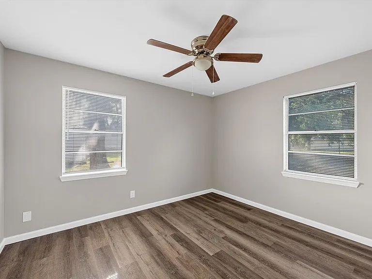 817 N Patricia St — Photo 14
