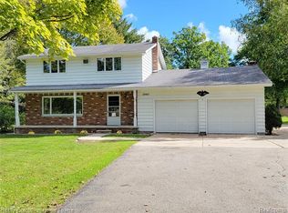 3940 State Rd, Fort Gratiot, MI 48059