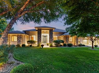 19 Western View Rd, Holyoke, MA 01040