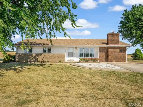 8970 Trolley Rd, Columbia, IL 62236