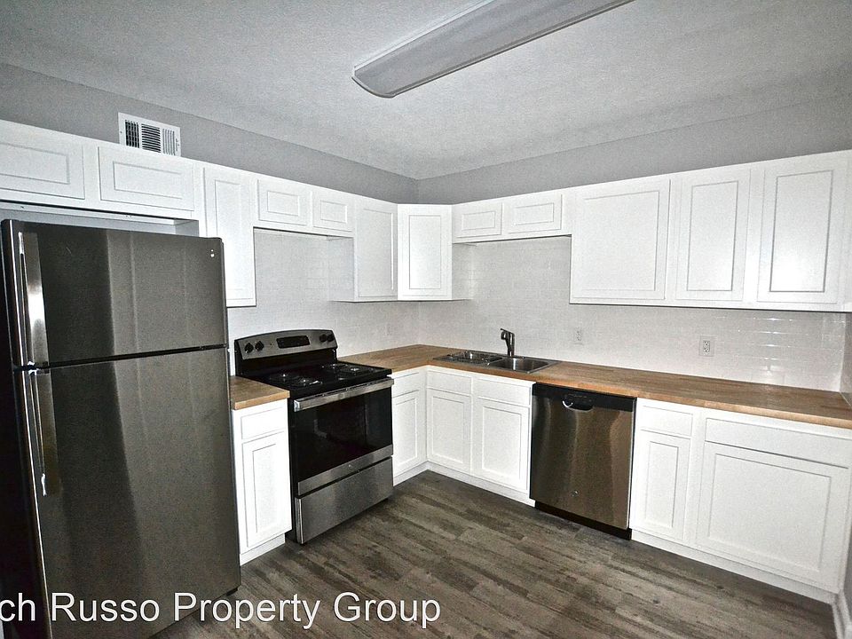1st image of 1580 E Mound St APT 1580
