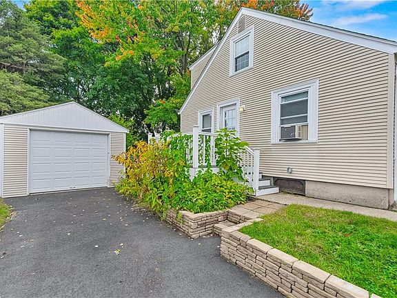 4th image of 46 Hatherly St