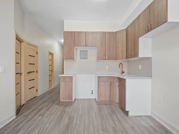 530 Sutter Avenue image 3 of 9