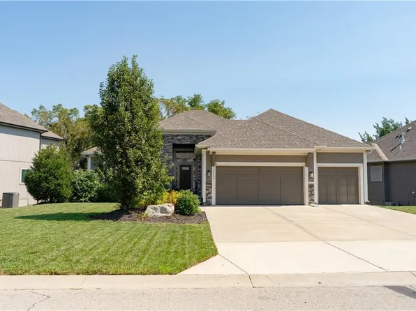 12527 S Hastings St, Olathe, KS 66061