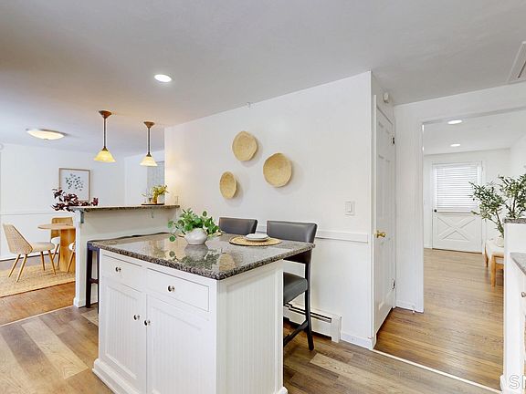 5th image of 5 Williamsburg Road