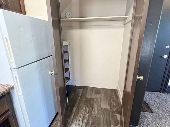 5th image of 614 S 2nd Ave APT 1