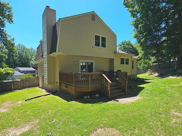 7702 Tower Woods Dr — Photo 29
