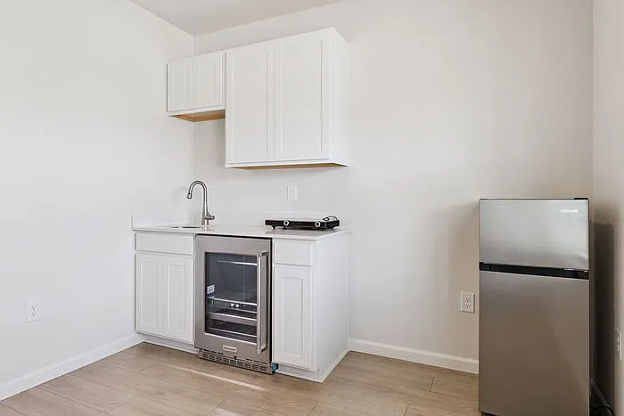 1434 Garabaldi Cir SE