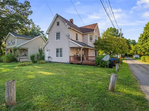 1428 W Ridge Ave, Sharpsville, PA 16150