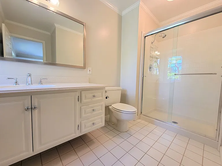 345 Selby Ln — Photo 22