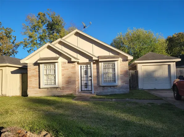 15135 Kennedy Oaks St, Houston, TX 77053
